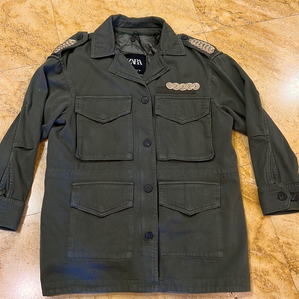 Zara military style jacket with removable inner lining. Excellent condition